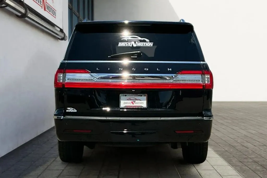 More photos of 2018 Lincoln Navigator Reserve Sport Utility 4D at Drive N-Motion Thornton, CO