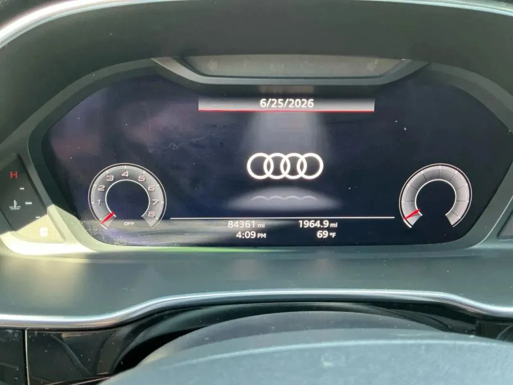 Audi Q3 photo 26