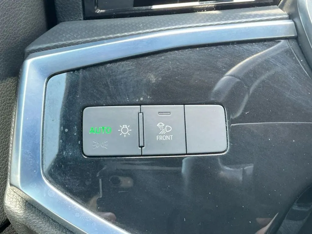 Audi Q3 photo 36