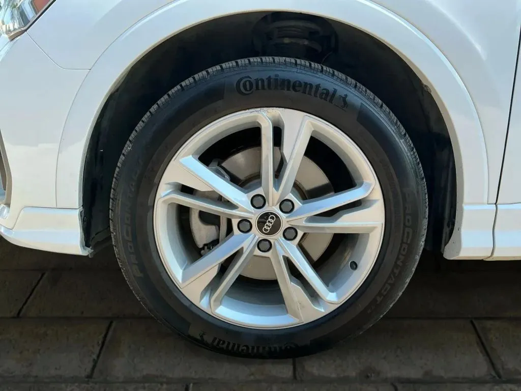 Audi Q3 photo 24