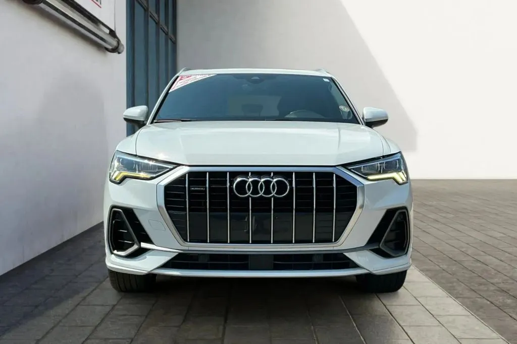 Audi Q3 photo 7