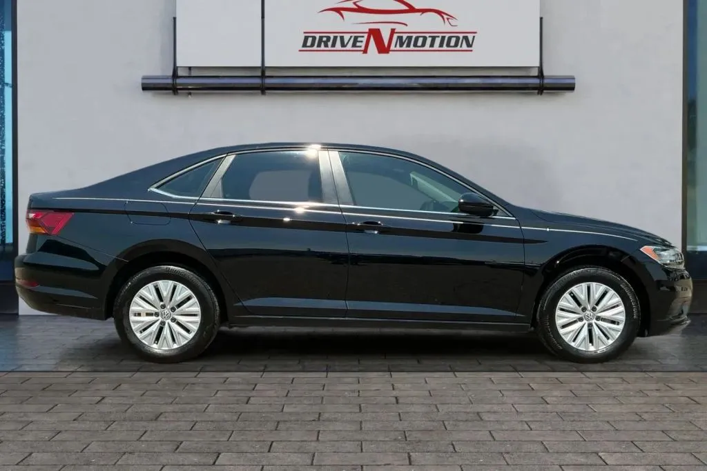 Another view of 2019 Volkswagen Jetta 1.4T R-Line Sedan 4D for sale in Thornton, CO at Drive N-Motion Thornton