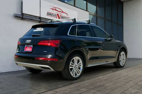 More photos of 2019 Audi Q5 Prestige Sport Utility 4D at Drive N-Motion Thornton, CO