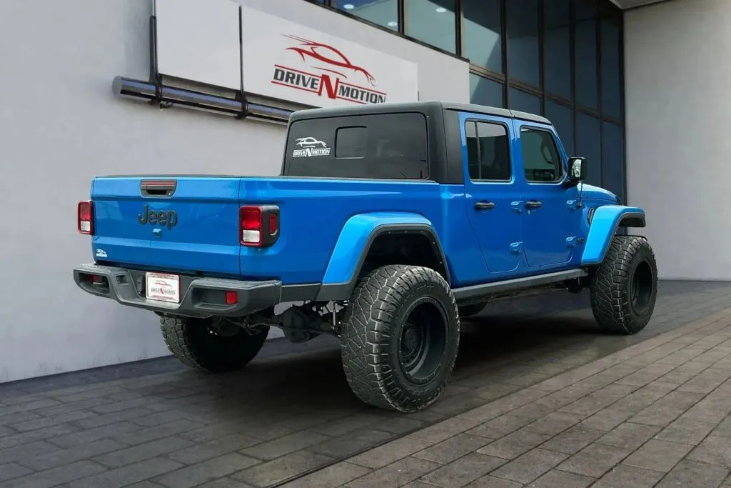 Another view of 2021 Jeep Gladiator Willys Pickup 4D 5 ft for sale in Thornton, CO at Drive N-Motion Thornton