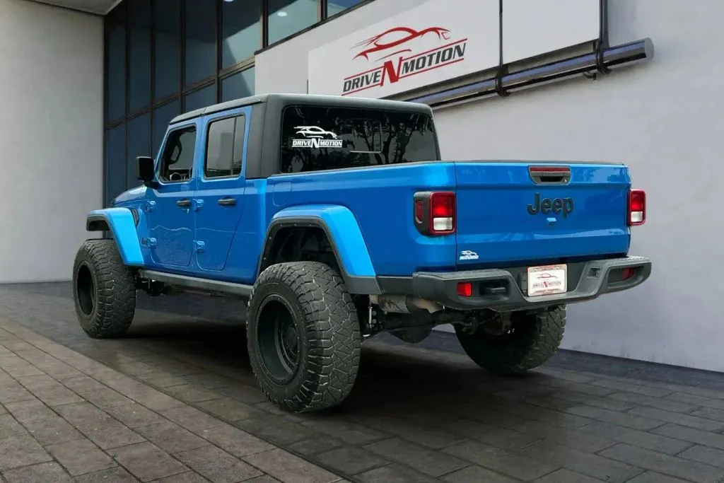 More photos of 2021 Jeep Gladiator Willys Pickup 4D 5 ft at Drive N-Motion Thornton, CO