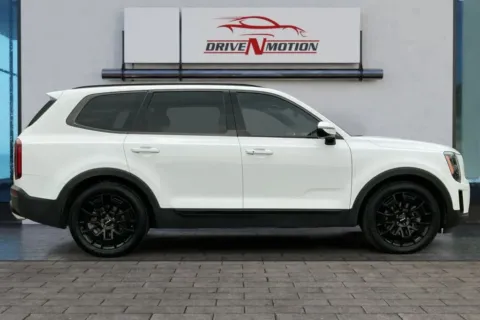 Another view of 2022 Kia Telluride SX Sport Utility 4D for sale in Thornton, CO at Drive N-Motion Thornton