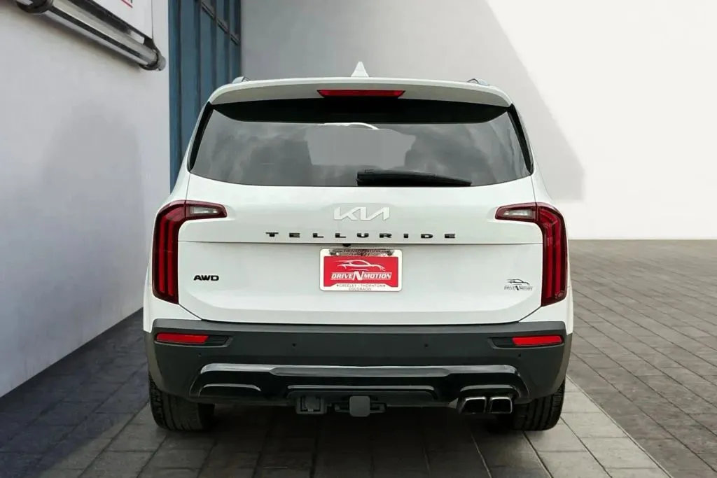 More photos of 2022 Kia Telluride SX Sport Utility 4D at Drive N-Motion Thornton, CO