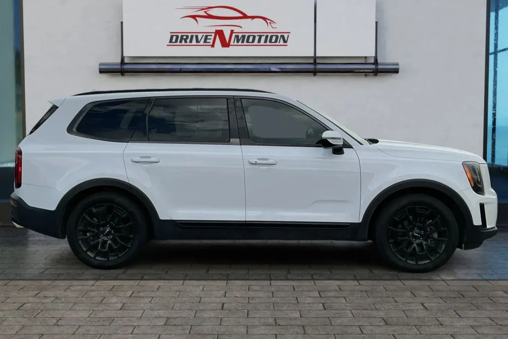 Another view of 2022 Kia Telluride SX Sport Utility 4D for sale in Thornton, CO at Drive N-Motion Thornton