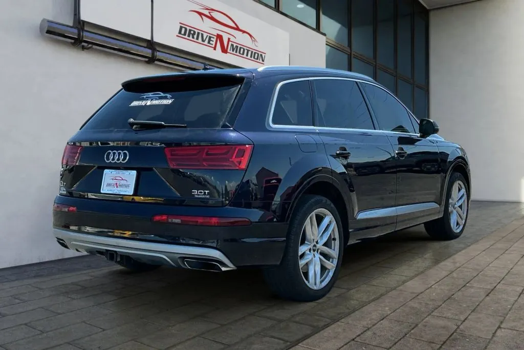 More photos of 2017 Audi Q7 3.0T Premium Plus Sport Utility 4D at Drive N-Motion Thornton, CO