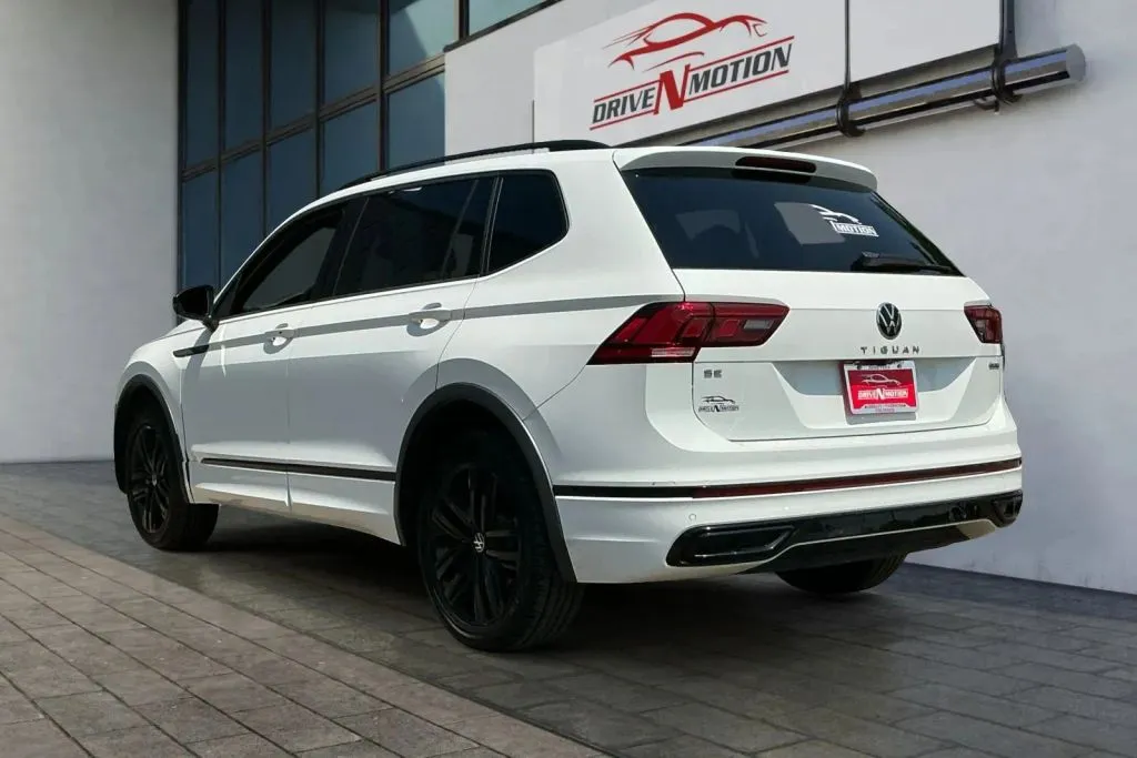More photos of 2022 Volkswagen Tiguan SE R-Line Black 4MOTION Sport Utility 4D at Drive N-Motion Thornton, CO