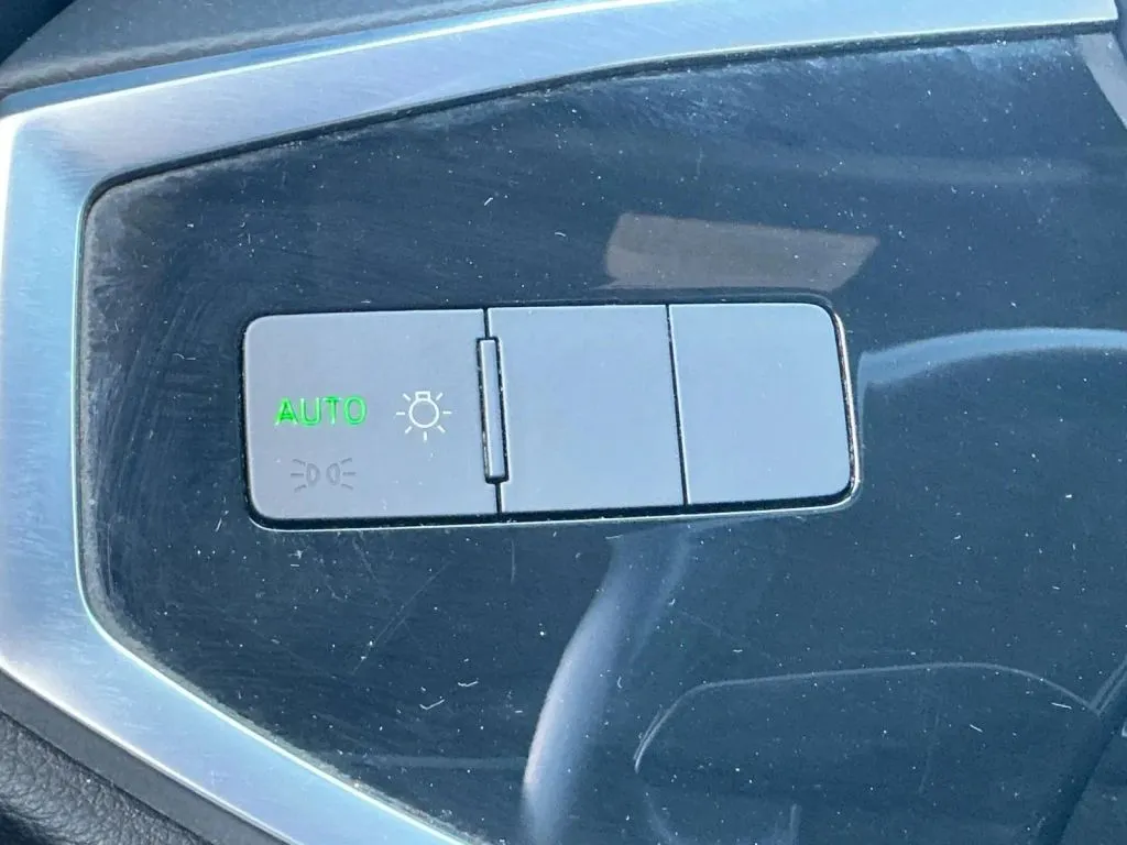 Audi Q3 photo 36