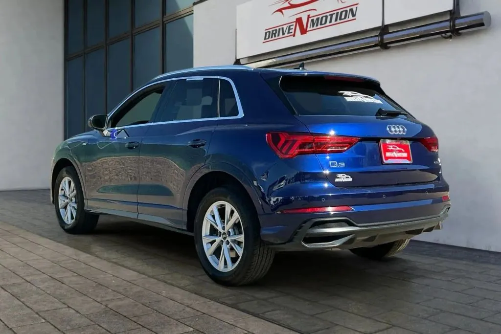 Audi Q3 photo 6
