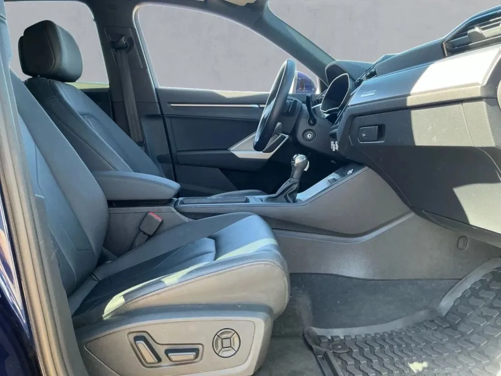 Audi Q3 photo 22