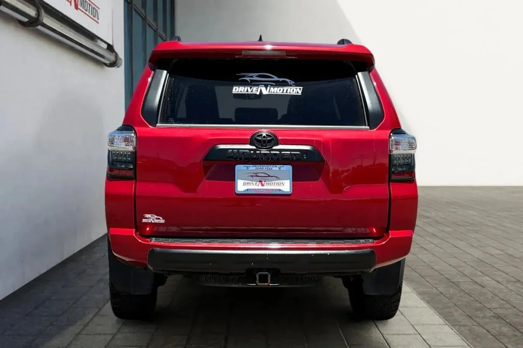More photos of 2019 Toyota 4Runner TRD Off-Road Premium Sport Utility 4D at Drive N-Motion Thornton, CO