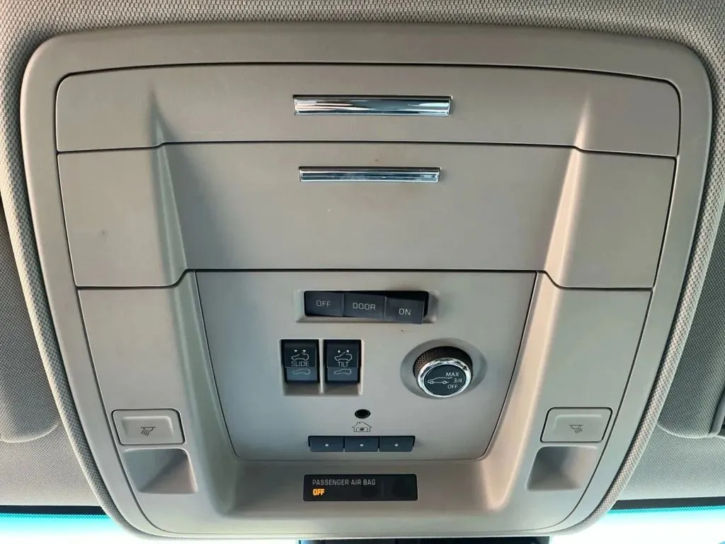 Chevrolet Tahoe photo 38