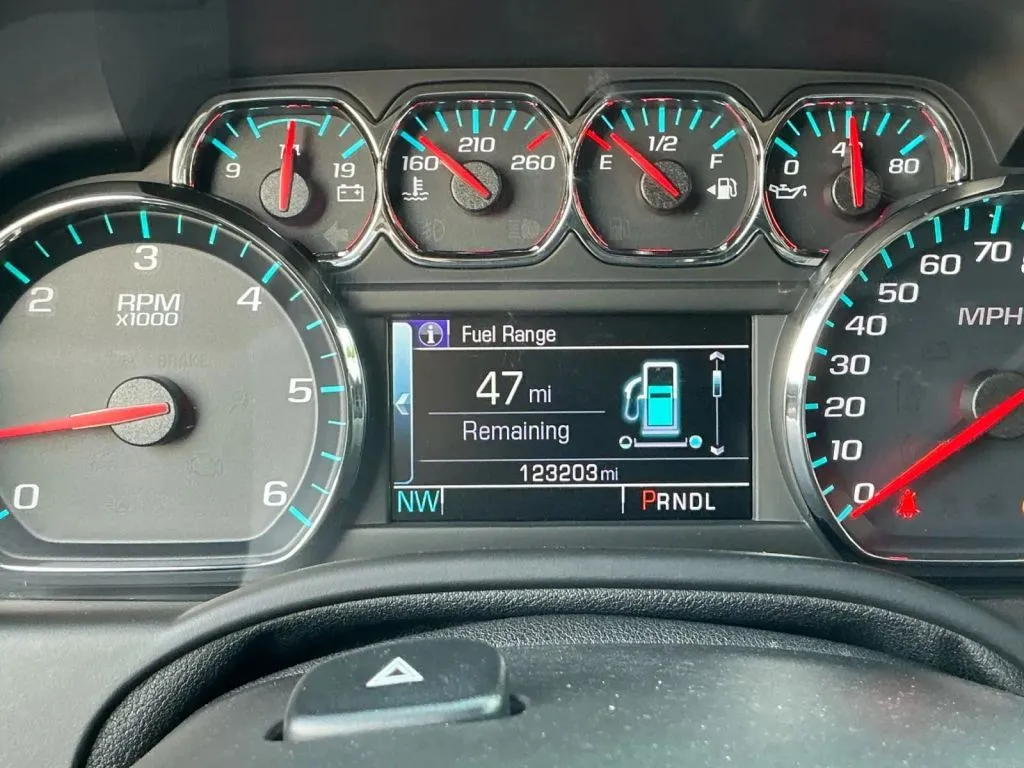 Chevrolet Tahoe photo 27