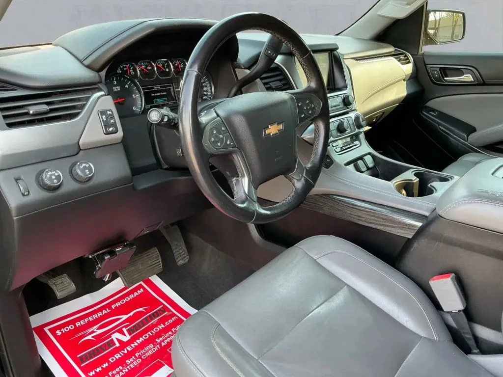 Chevrolet Tahoe photo 12