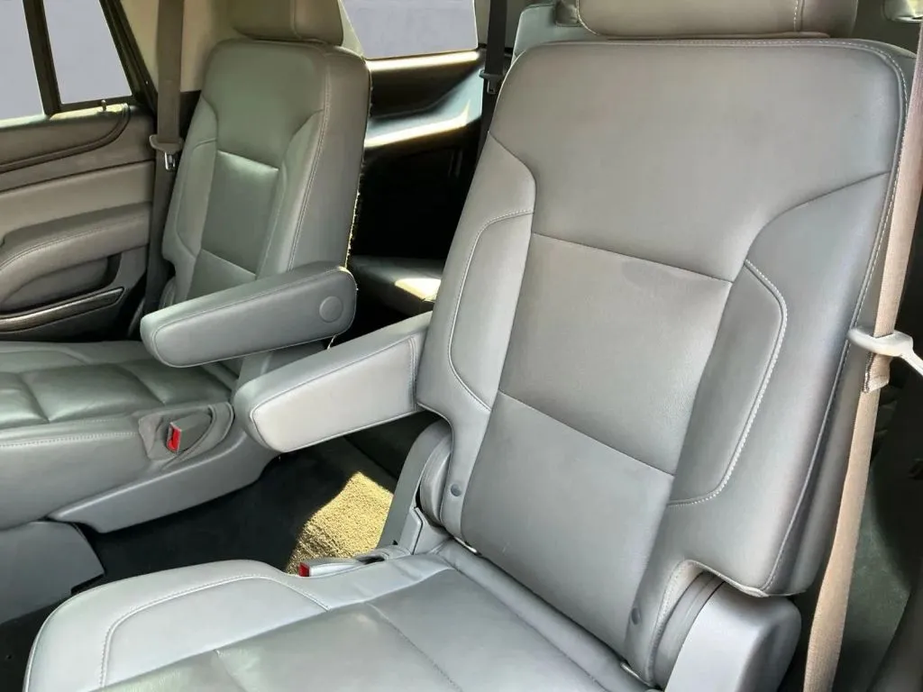 Chevrolet Tahoe photo 14
