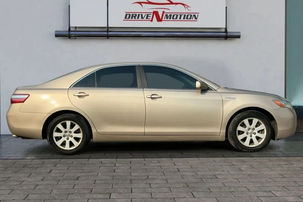 Another view of 2009 Toyota Camry Hybrid Sedan 4D for sale in Thornton, CO at Drive N-Motion Thornton