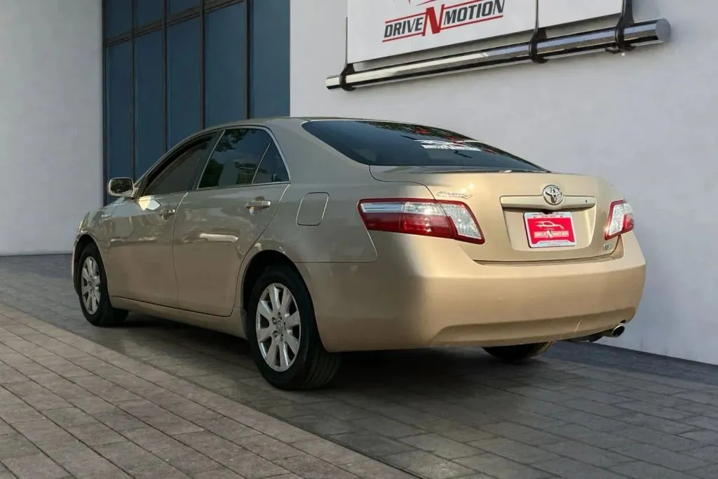 More photos of 2009 Toyota Camry Hybrid Sedan 4D at Drive N-Motion Thornton, CO