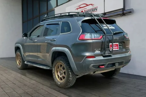 More photos of 2019 Jeep Cherokee TrailHawk Sport Utility 4D at Drive N-Motion Thornton, CO