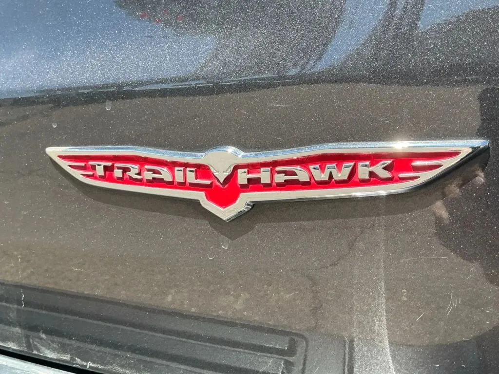 2020 Jeep Grand Cherokee Trailhawk - Photo 19