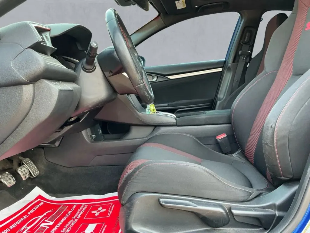 Honda Civic photo 11