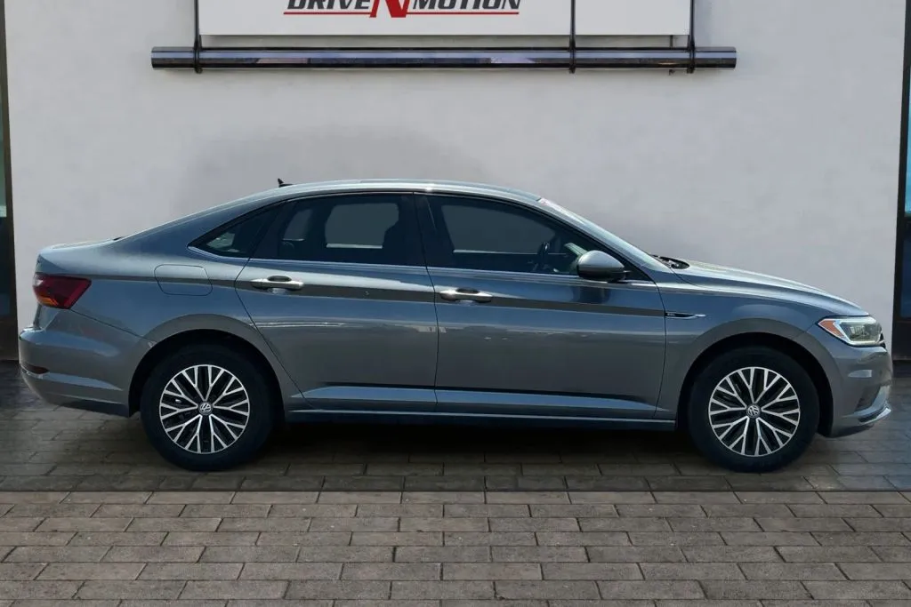 Another view of 2019 Volkswagen Jetta 1.4T SEL Sedan 4D for sale in Thornton, CO at Drive N-Motion Thornton