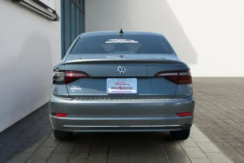 More photos of 2019 Volkswagen Jetta 1.4T SEL Sedan 4D at Drive N-Motion Thornton, CO