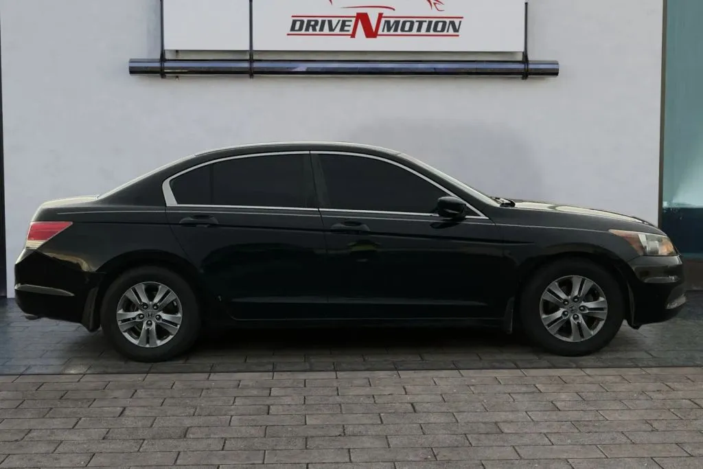 Photos of 2012 Honda Accord SE Sedan 4D for sale in Thornton, CO at Drive N-Motion Thornton