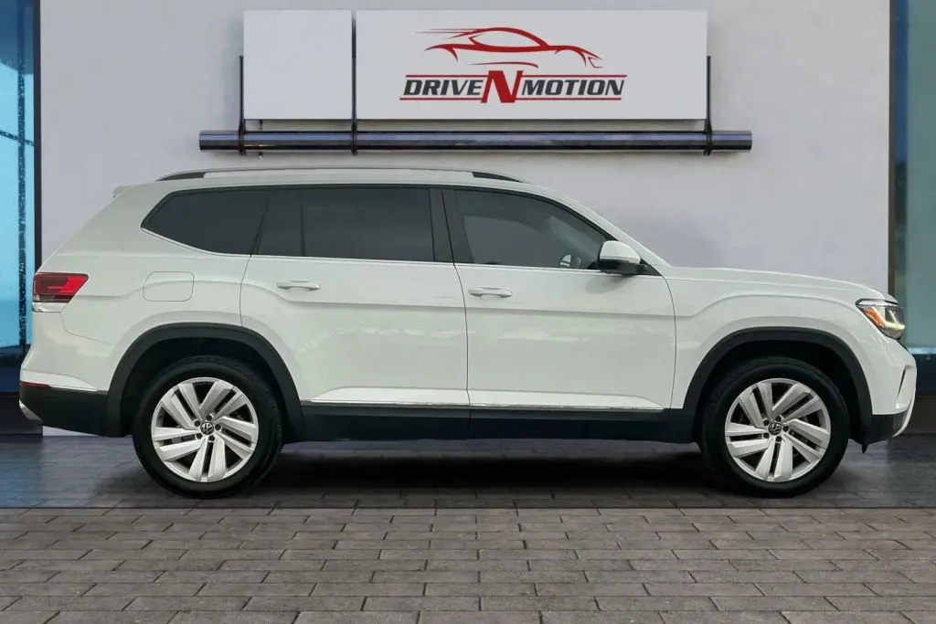 Another view of 2021 Volkswagen Atlas SEL Sport Utility 4D for sale in Thornton, CO at Drive N-Motion Thornton