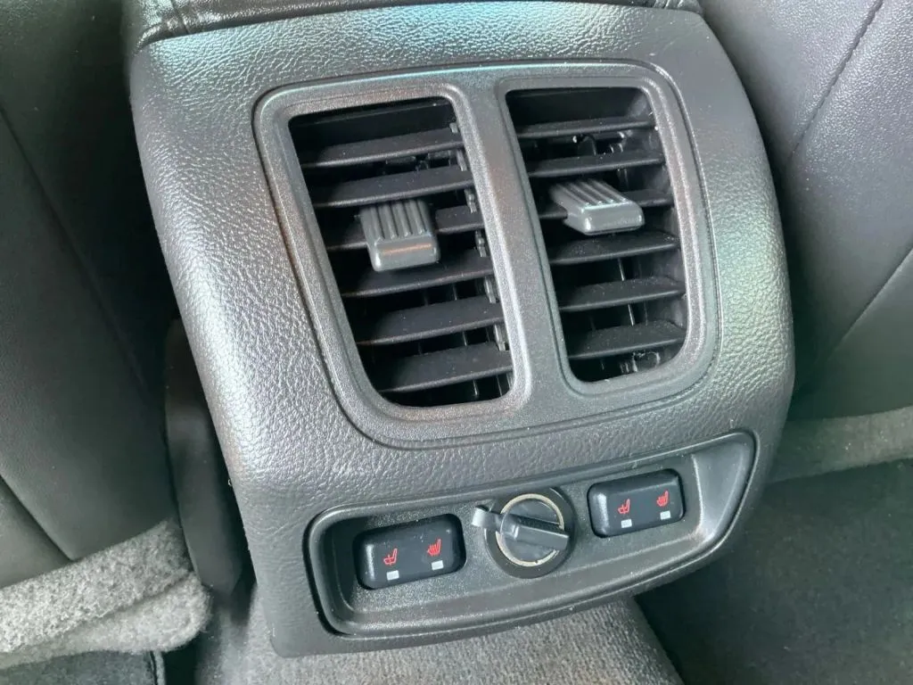 Ford Taurus photo 17
