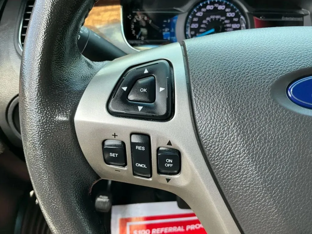 Ford Taurus photo 27