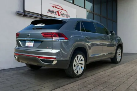 More photos of 2020 Volkswagen Atlas Cross Sport SE 4Motion w/Technology Sport Utility 4D at Drive N-Motion Thornton, CO