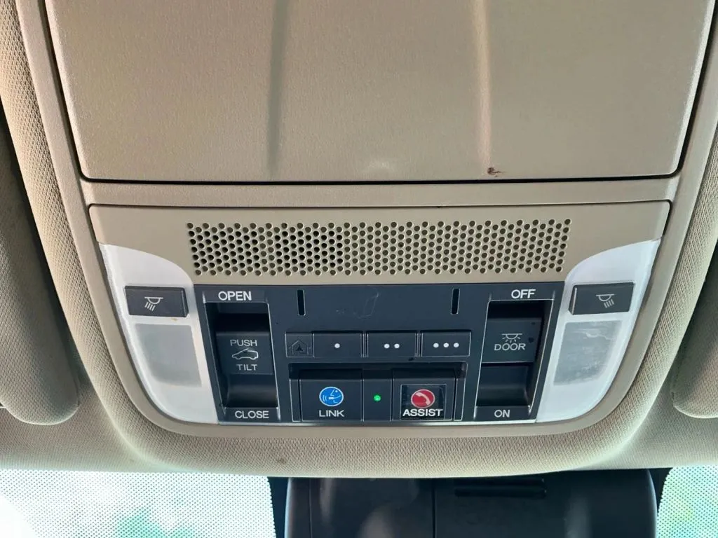 Acura MDX photo 38
