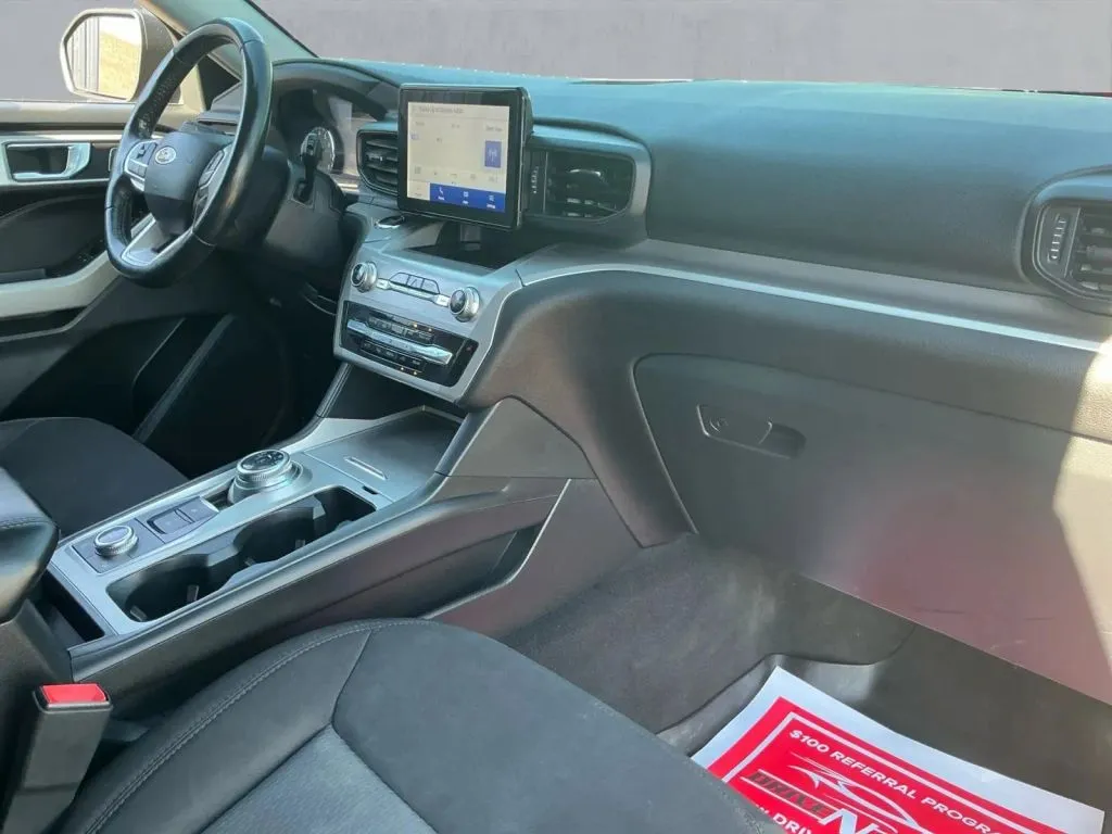 2022 Ford Explorer XLT - Photo 21