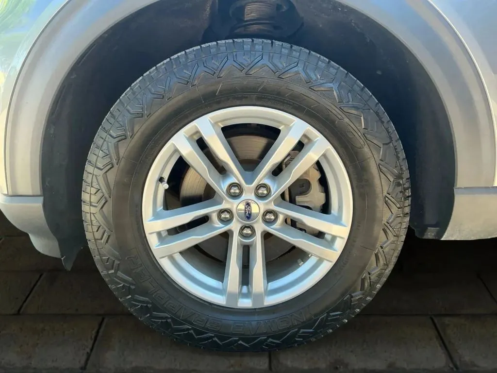 2022 Ford Explorer XLT - Photo 25