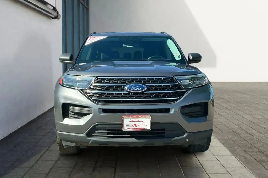 2022 Ford Explorer XLT - Photo 8