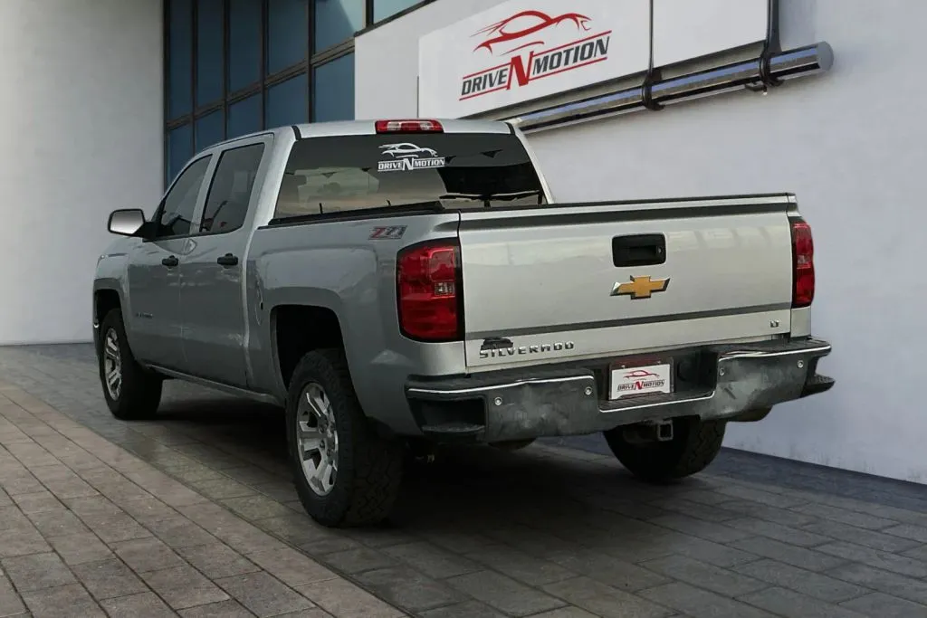 More photos of 2014 Chevrolet Silverado 1500 Crew Cab LT Pickup 4D 5 3/4 ft at Drive N-Motion Thornton, CO