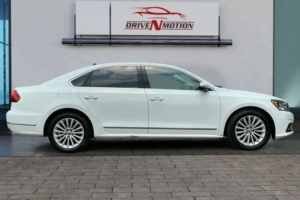 More photos of 2017 Volkswagen Passat 1.8T SE Sedan 4D at Drive N-Motion Thornton, CO