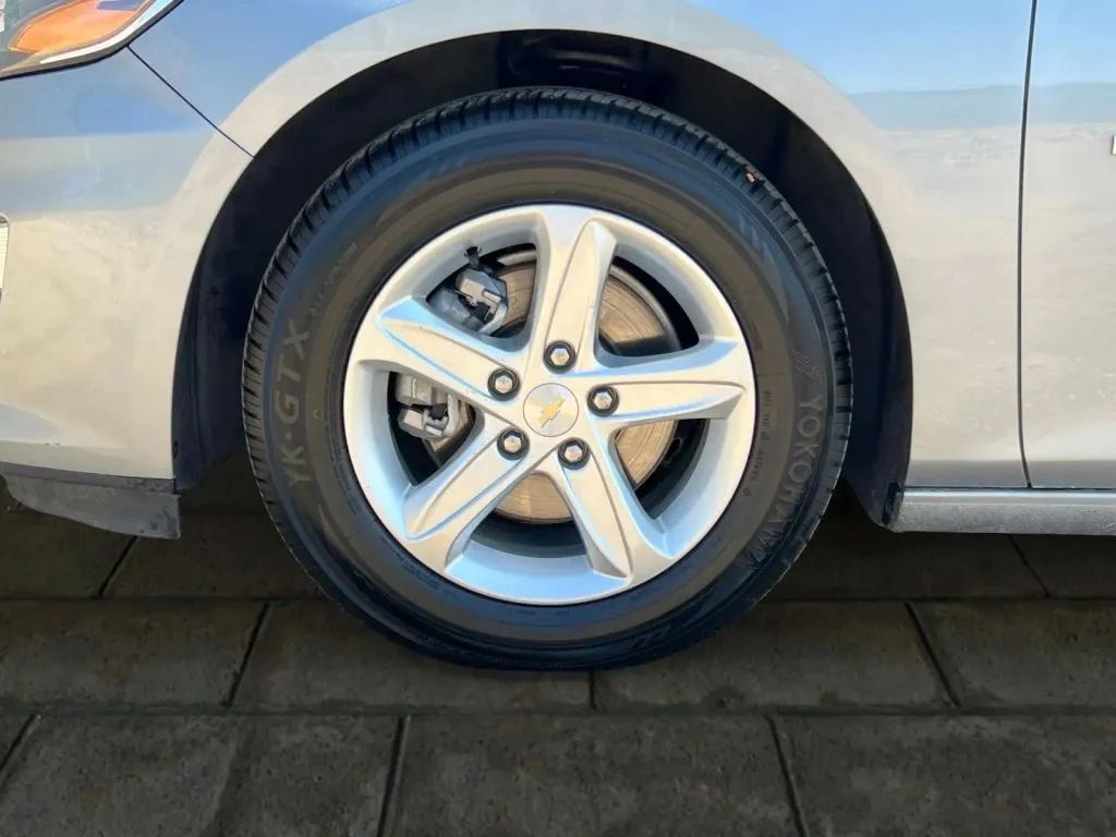 Chevrolet Malibu photo 14