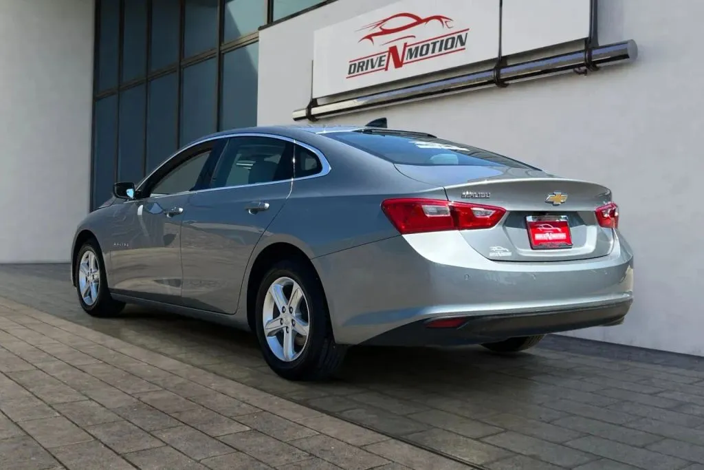 Chevrolet Malibu photo 6