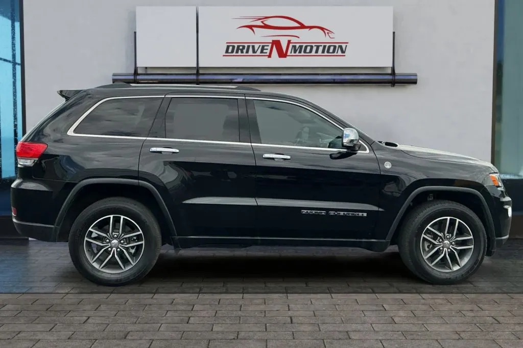Another view of 2018 Jeep Grand Cherokee Limited Sport Utility 4D for sale in Thornton, CO at Drive N-Motion Thornton