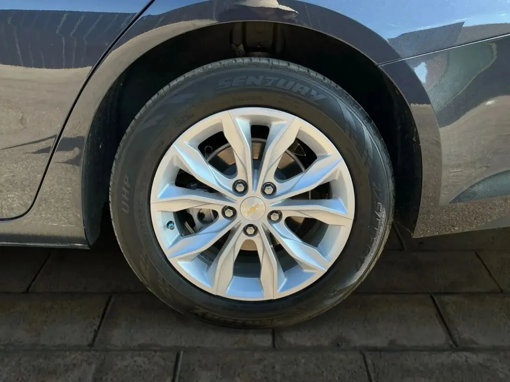Chevrolet Malibu photo 17