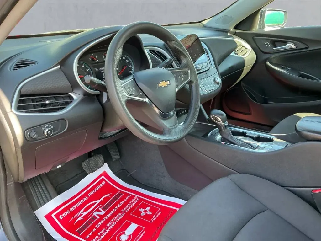 Chevrolet Malibu photo 13