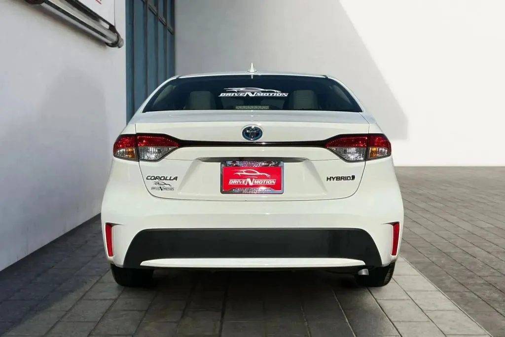 More photos of 2022 Toyota Corolla Hybrid LE Sedan 4D at Drive N-Motion Thornton, CO