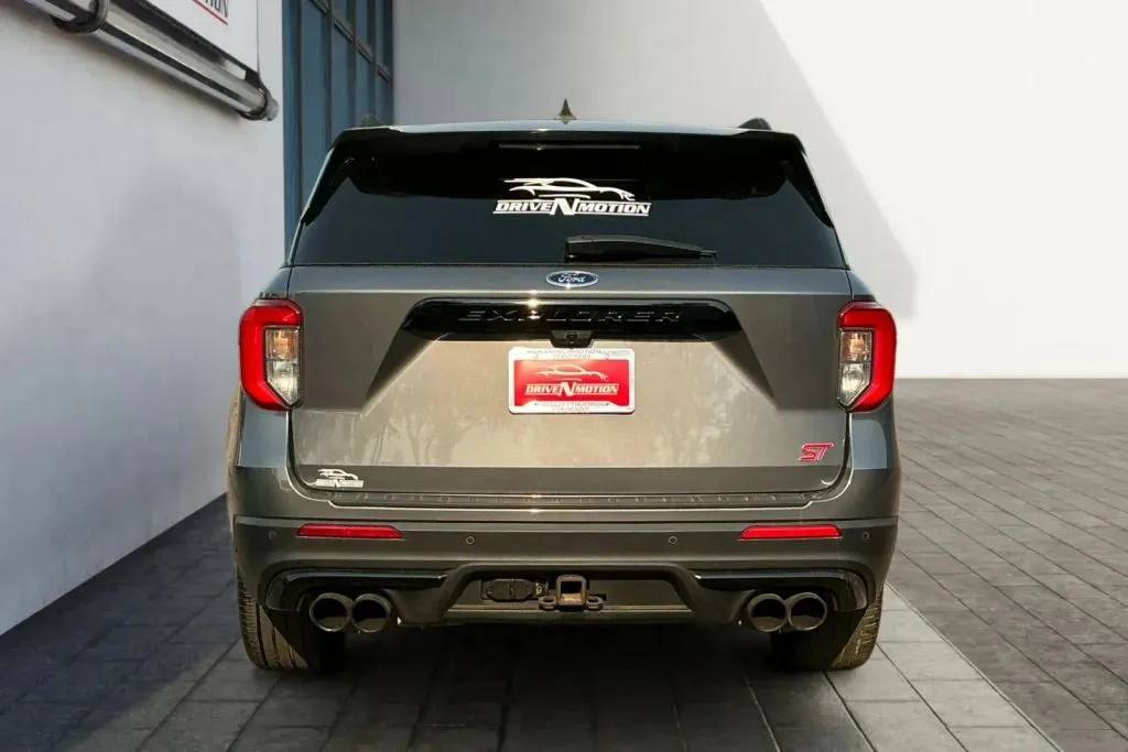 More photos of 2021 Ford Explorer ST Sport Utility 4D at Drive N-Motion Thornton, CO