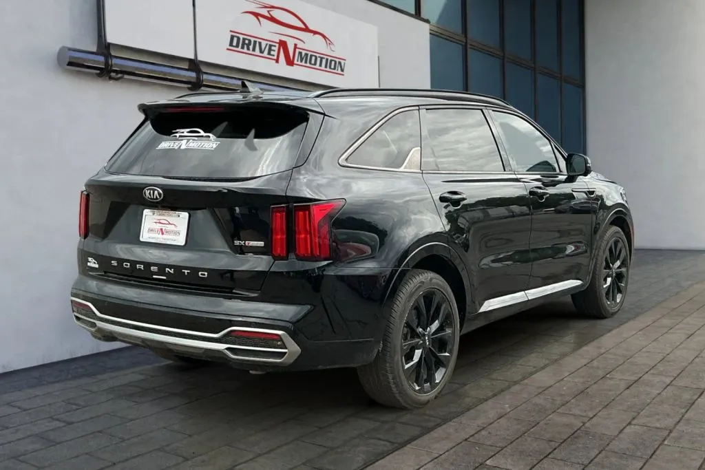 More photos of 2021 Kia Sorento SX-Prestige Sport Utility 4D at Drive N-Motion Thornton, CO