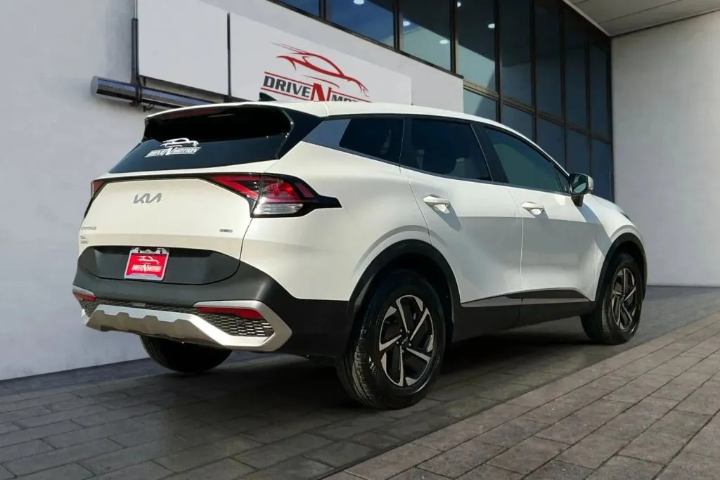 More photos of 2023 Kia Sportage Hybrid LX Sport Utility 4D at Drive N-Motion Thornton, CO