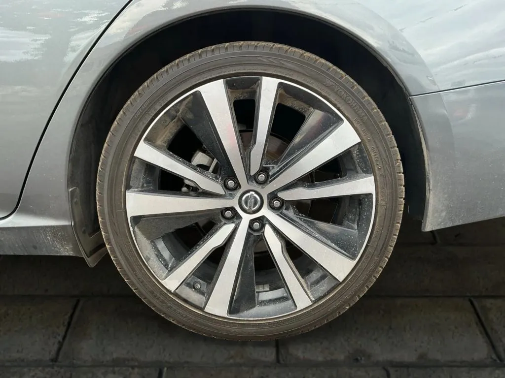 Nissan Altima photo 17
